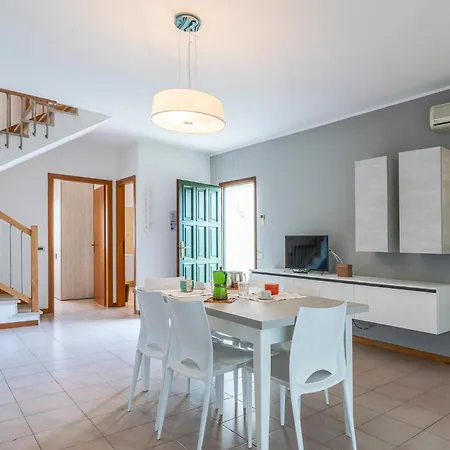 V4 Zona Albarella Island