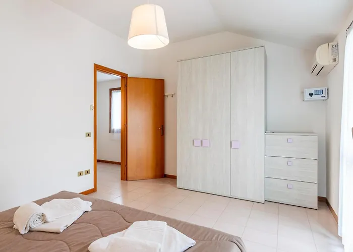 V4 Zona بيت للعطل Albarella Island