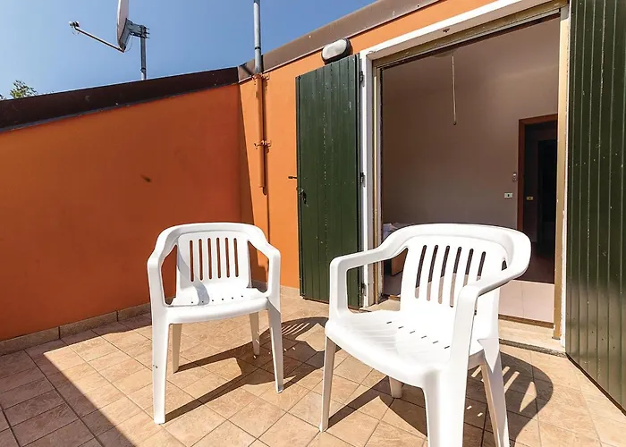 V4 Zona بيت للعطل Albarella Island